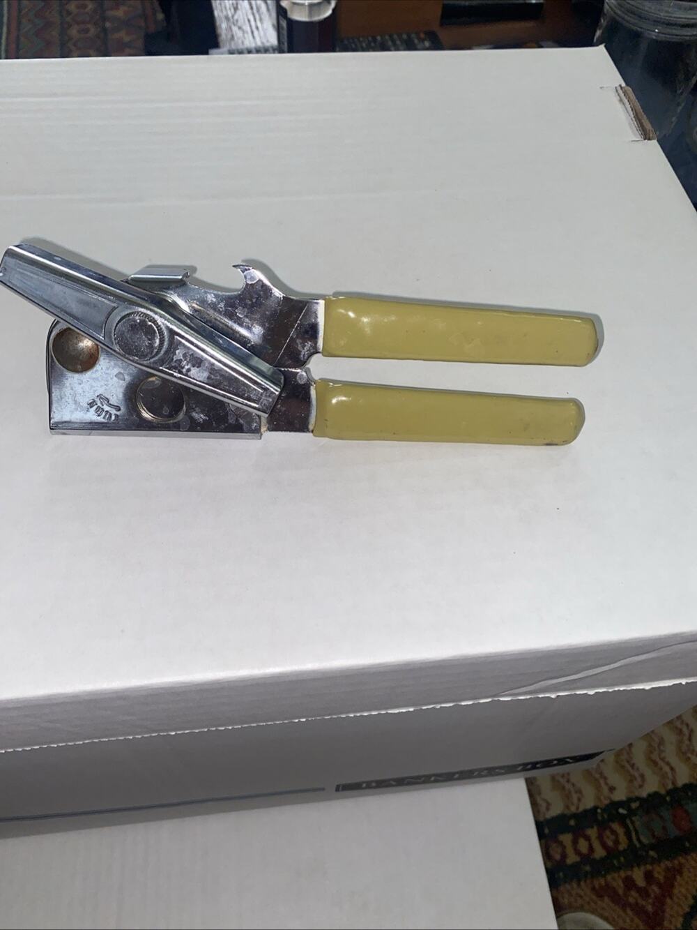 Vintage Swing Away Hand Held Manual Can Opener Bottle Opener Green Yellow USA